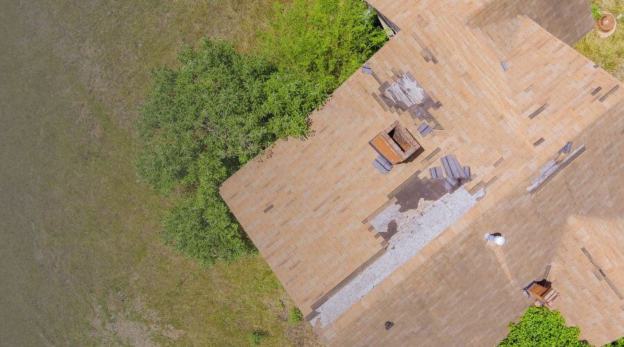 Why choose water damage restoration service for storm damage restoration in Middletown